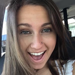 Meet your Posher, Ellara